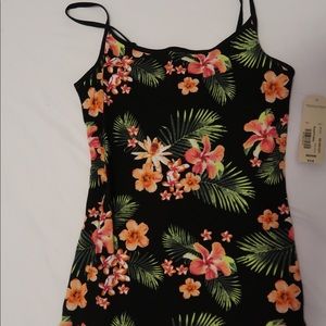 Thin strap tank top / floral